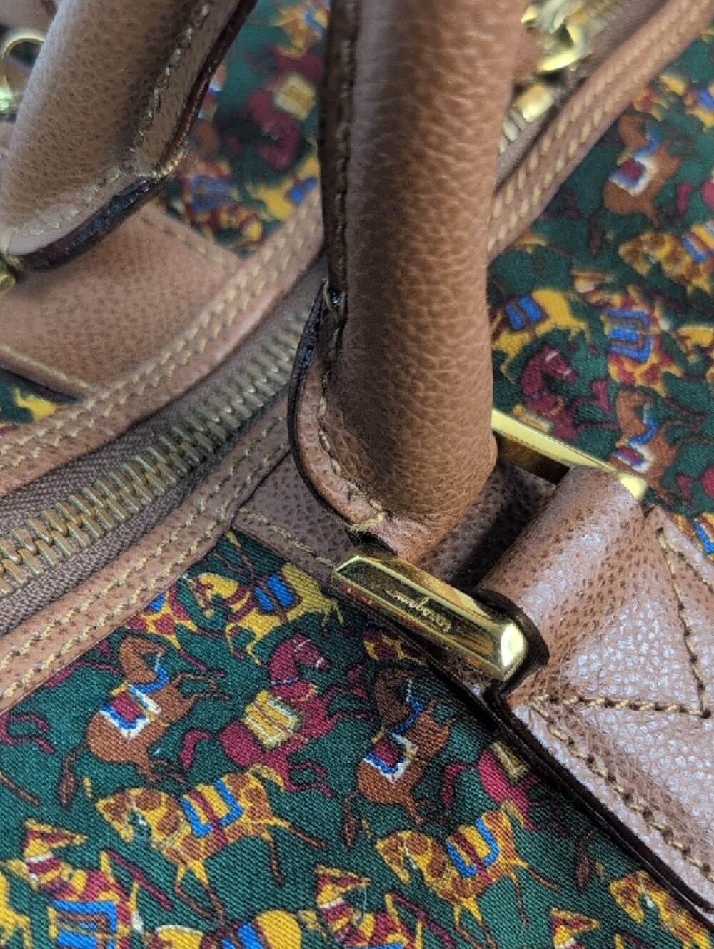 Salvatore Ferragamo Vintage Horse-print Boston Duffel Travel Bag - Picture 5 of 16
